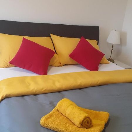 Oaza Klara Apartment Karlovac Bagian luar foto