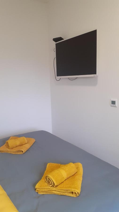 Oaza Klara Apartment Karlovac Bagian luar foto